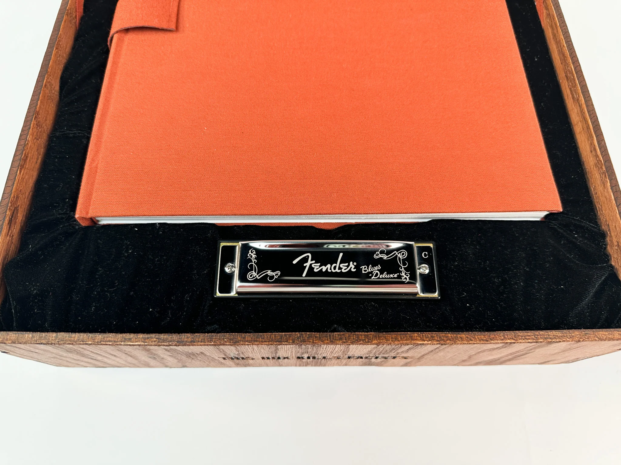 Folk Box 3