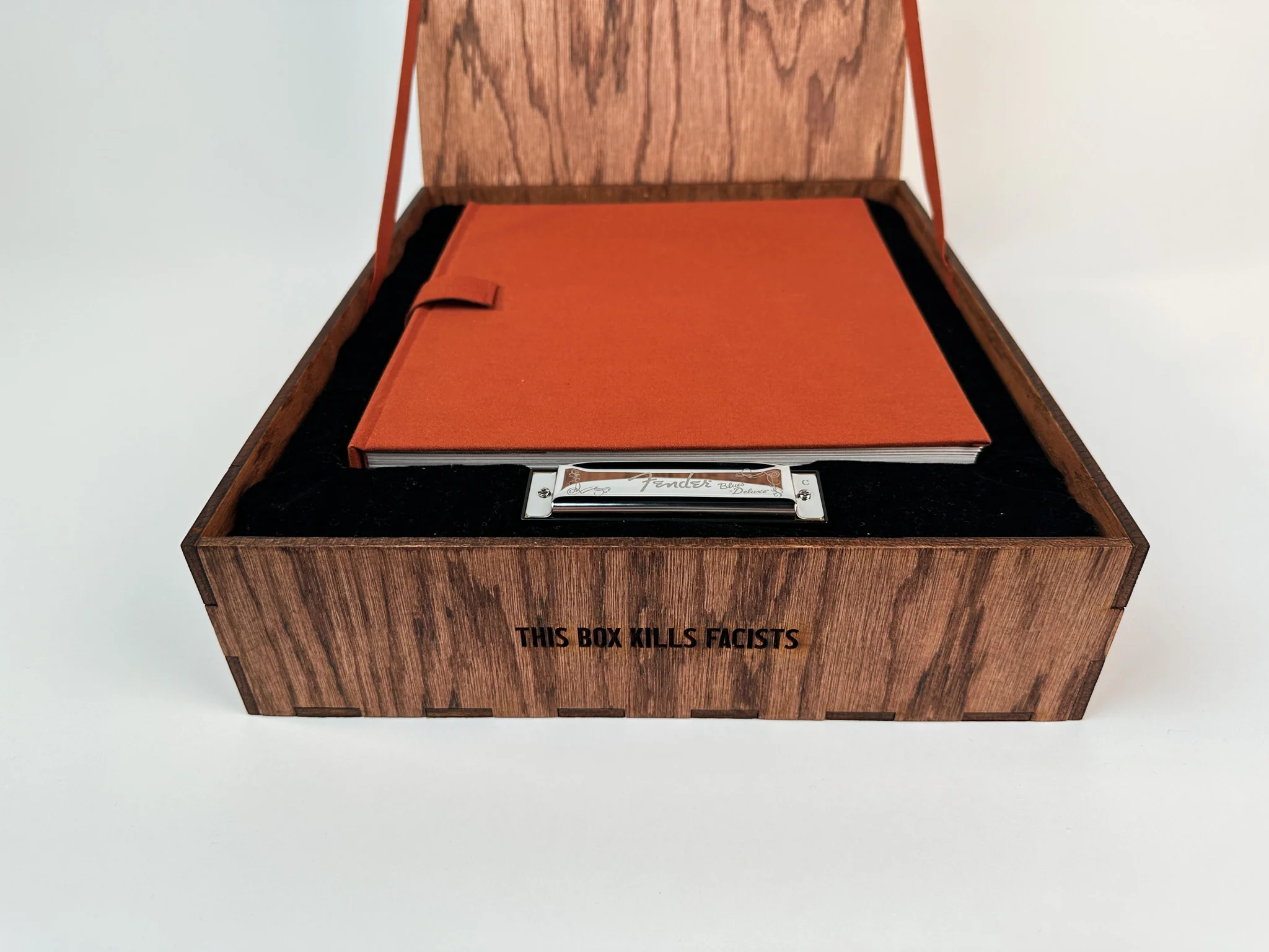 Folk Box 4